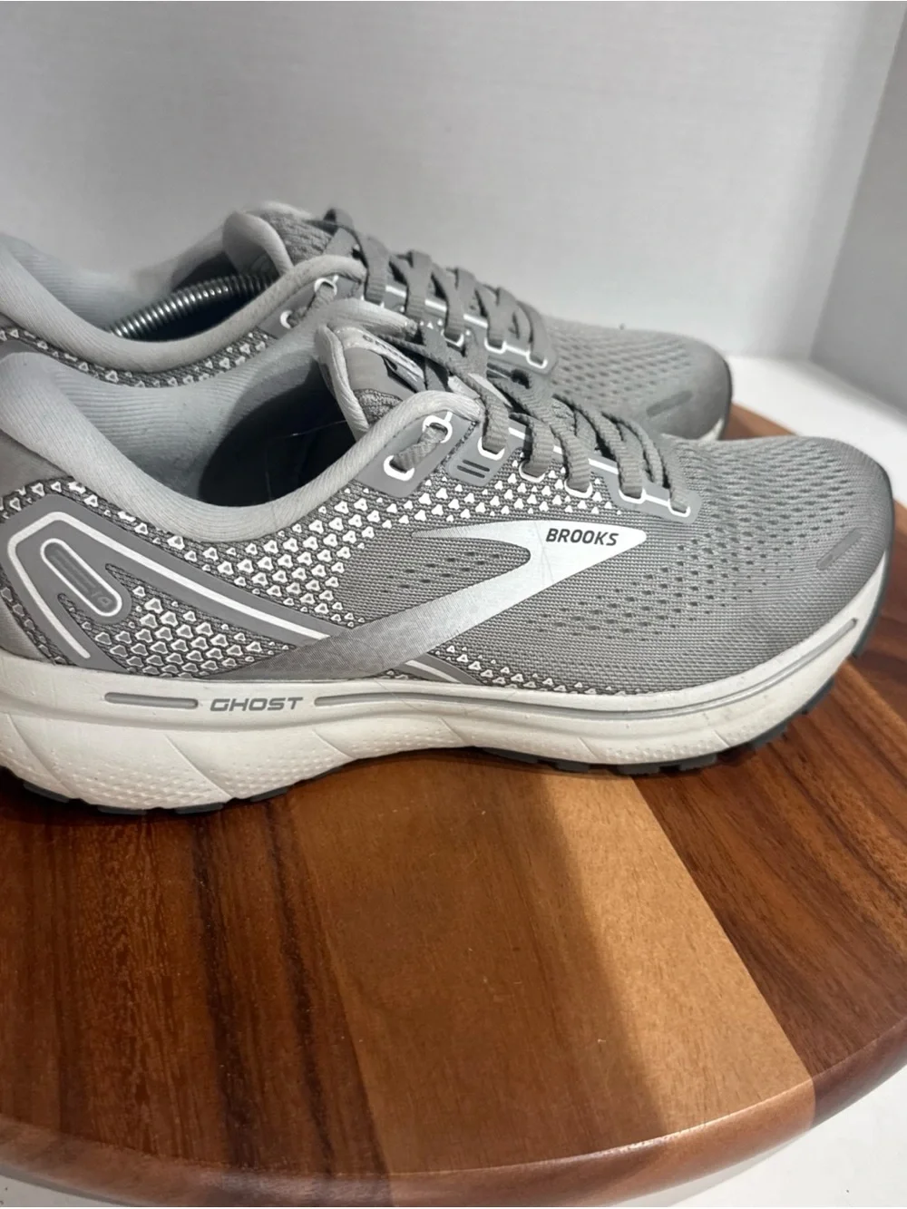 Brooks Ghost 14 Women's Size 9.5  Gray Running Shoes Sneakers 1203561B089